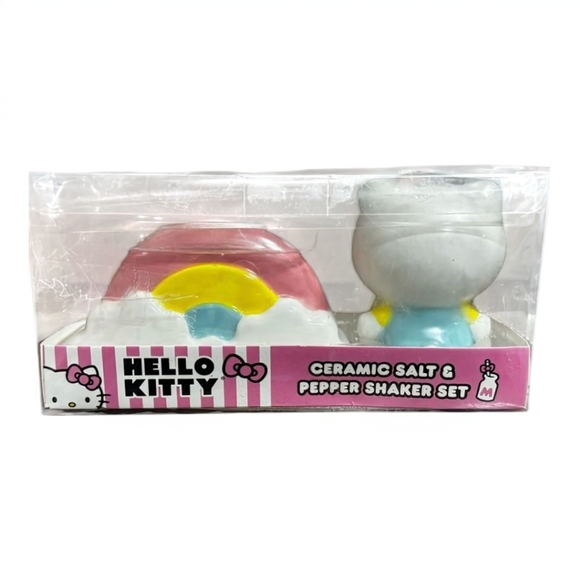 NEW Hello Kitty Salt and Pepper Shakers - Picture 4 of 4